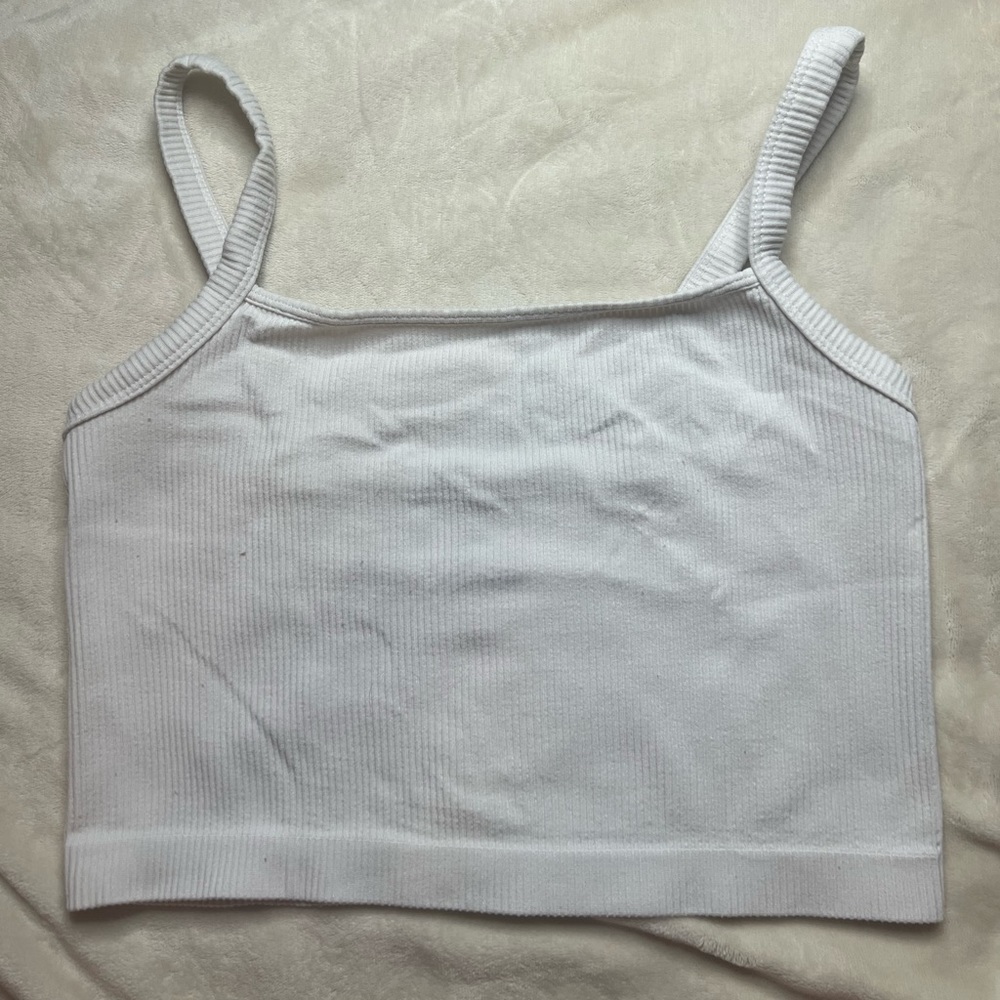 Colsie Ribbed White Crop Top